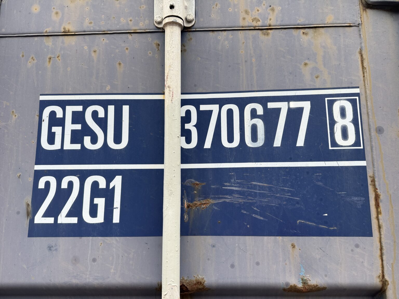 20′ x 8′ x 8.5′ Tall – Used Shipping / Storage Container – Wind & Watertight – BLUE - Image 4