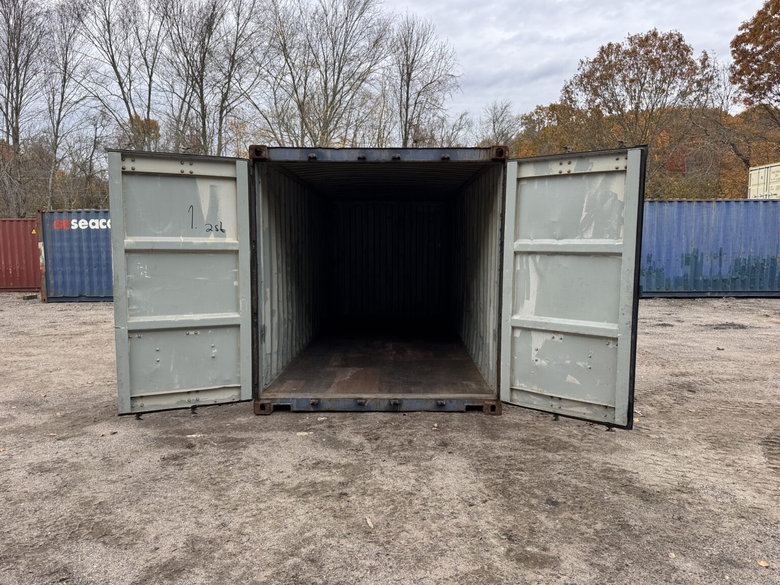 20′ x 8′ x 8.5′ Tall – Used Shipping / Storage Container – Wind & Watertight – BLUE - Image 11